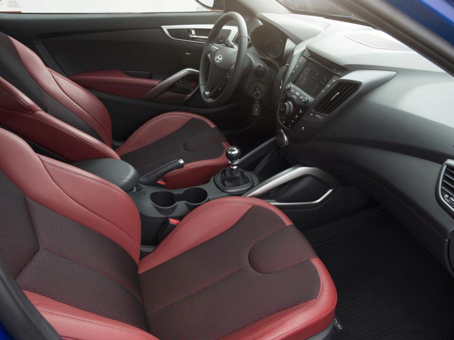  Hyundai Veloster Turbo R-Spec 2014 года  (фото 20 из 40)